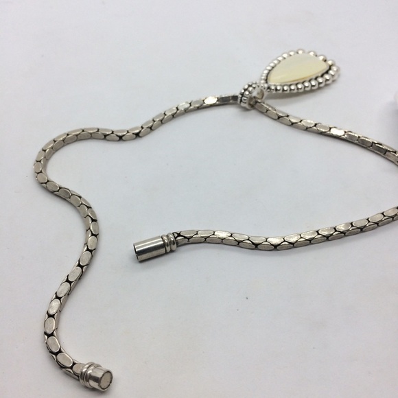 3/$30 MOTHER OF PEARL MOP STATEMENT SILVER TONE PENDANT CLIP ON EARRING SET - Picture 12 of 17